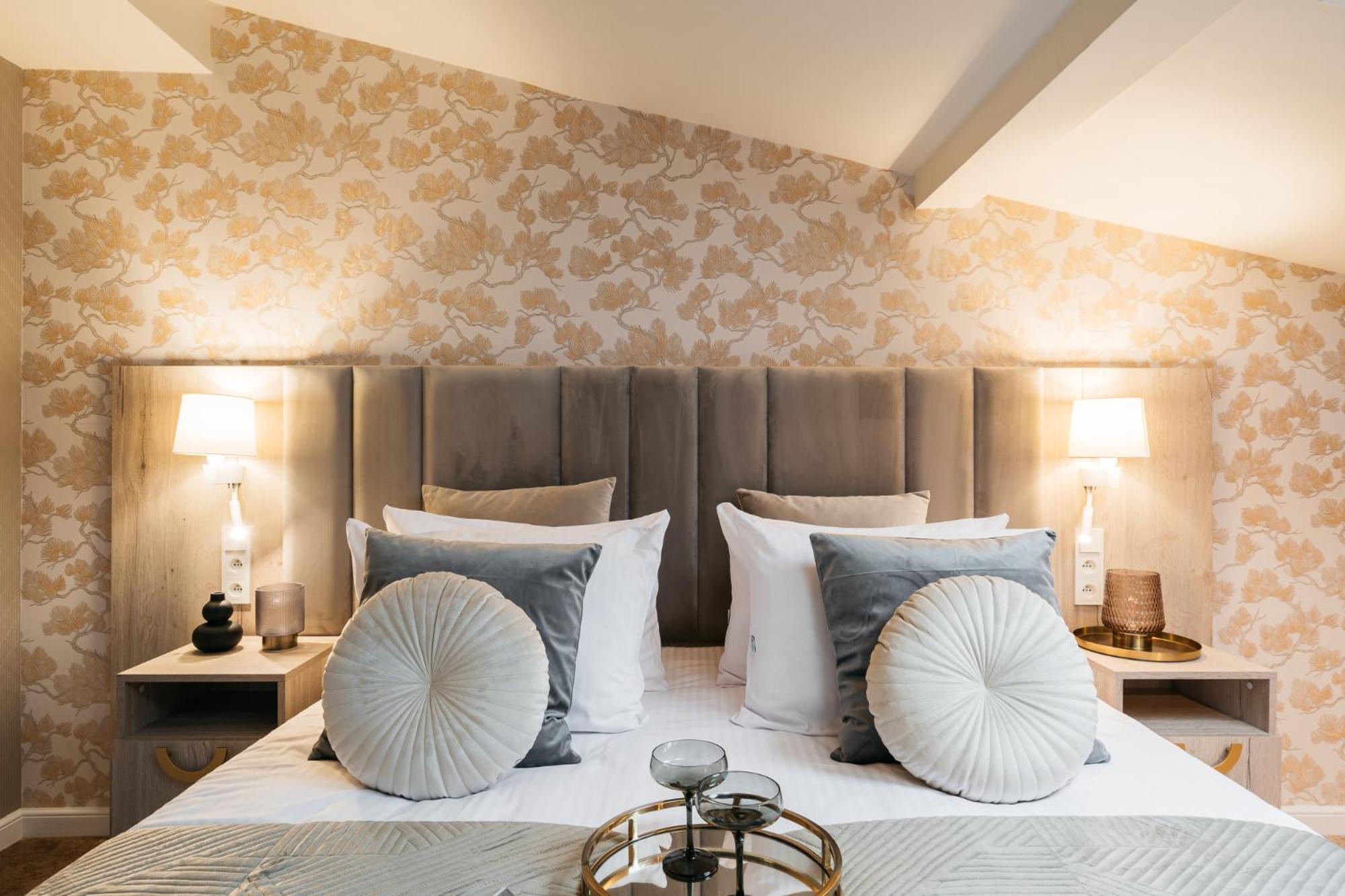 White Lotus - Loftaffair Collection Apartment